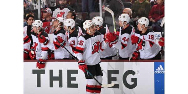 New Jersey Devils 5-4 seier mot Arizona Coyotes på overtid, Timo Meier scoret i debut